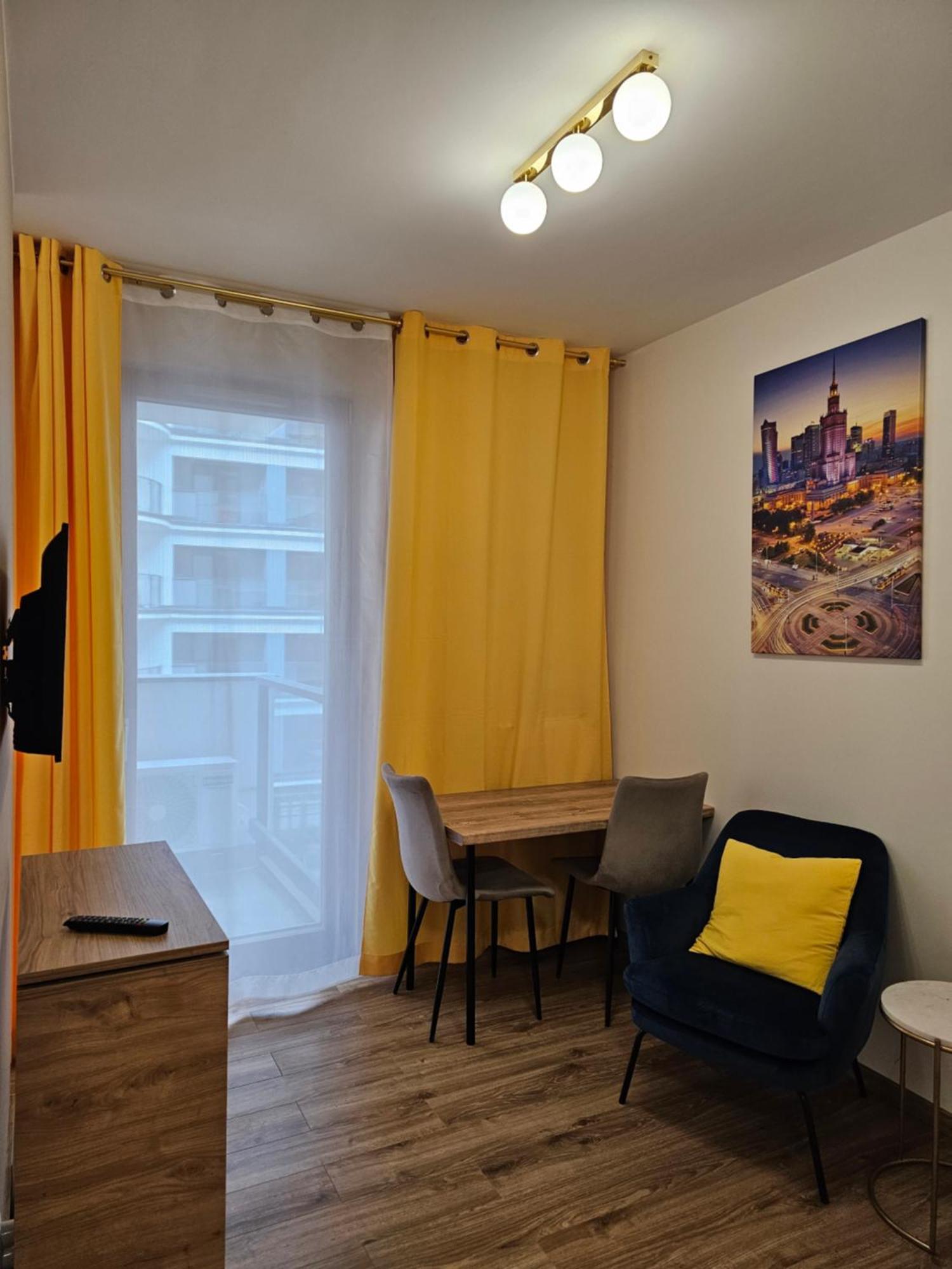 Apartamenty Wola Tower Varşova Dış mekan fotoğraf