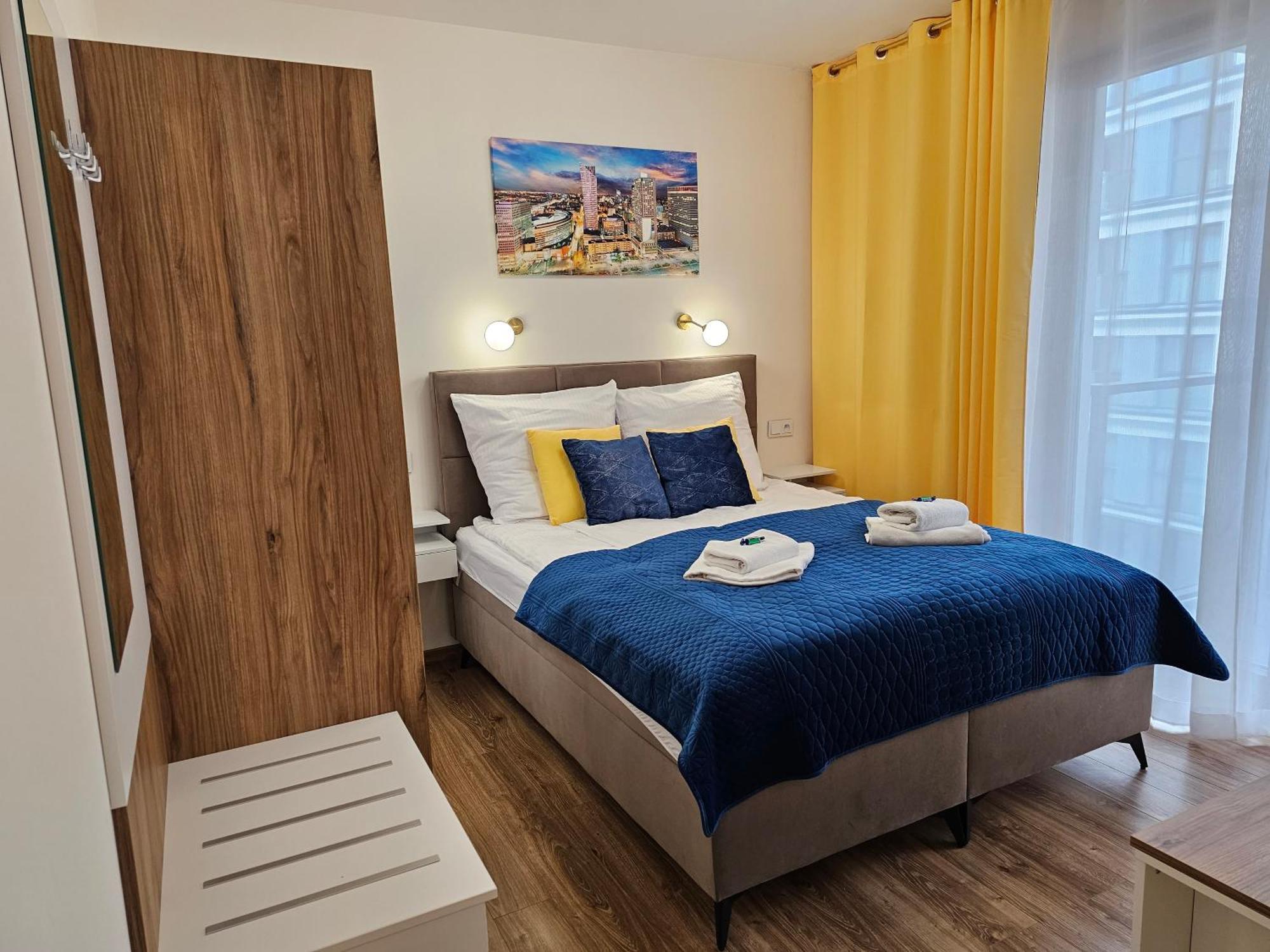 Apartamenty Wola Tower Varşova Dış mekan fotoğraf