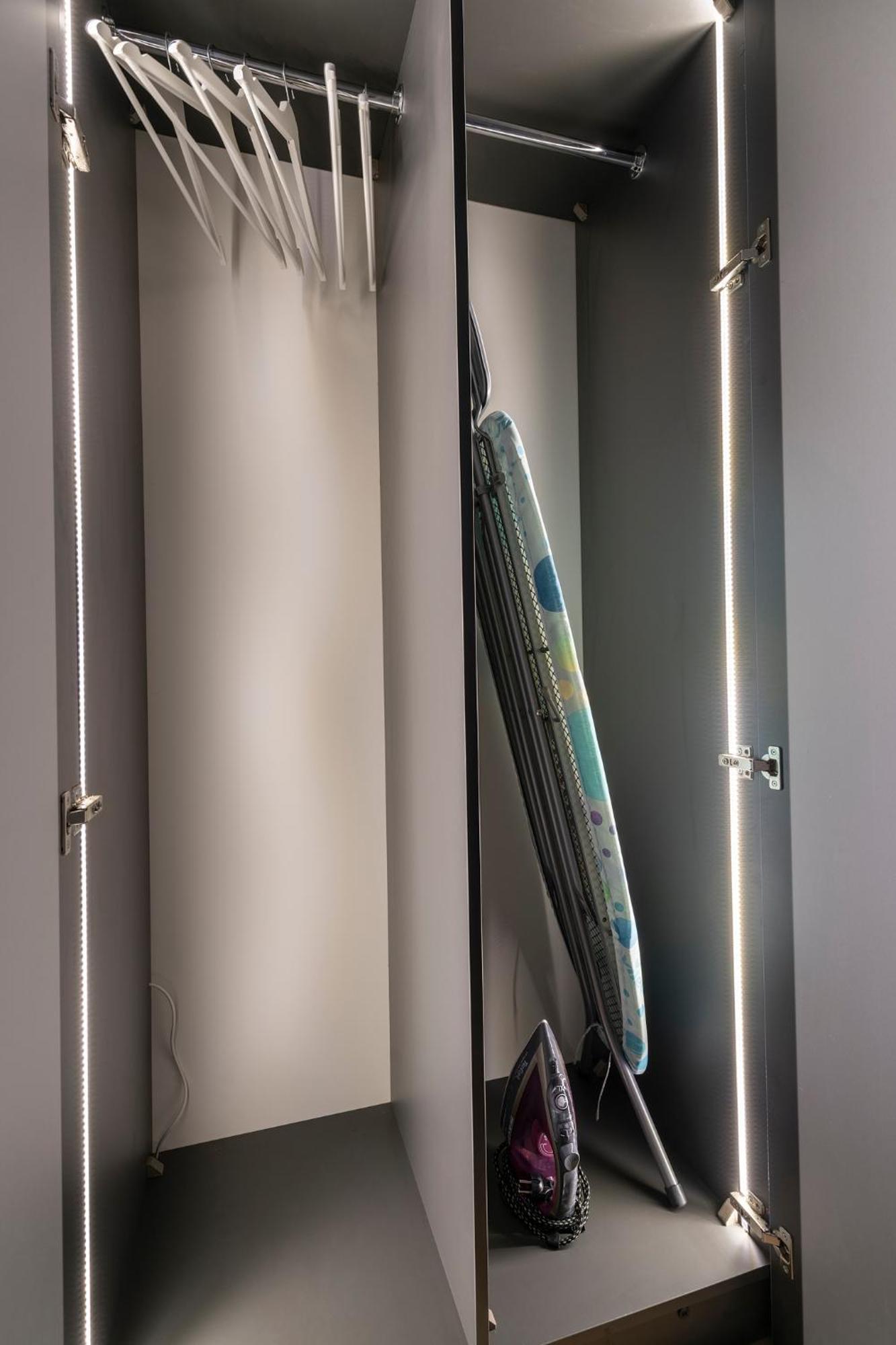 Apartamenty Wola Tower Varşova Dış mekan fotoğraf