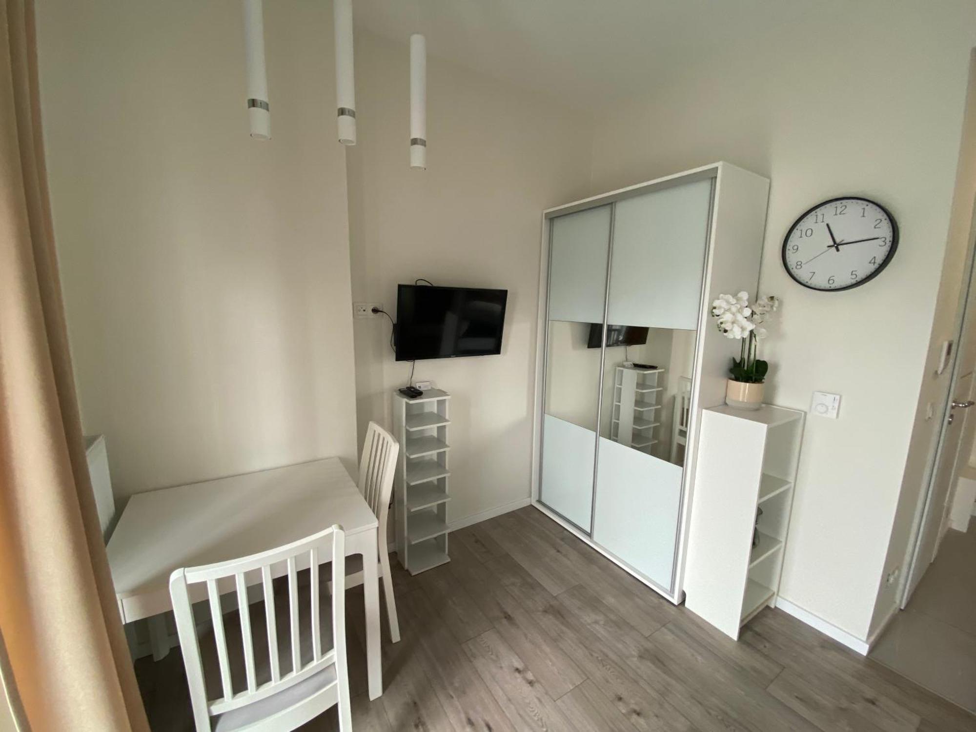 Apartamenty Wola Tower Varşova Dış mekan fotoğraf