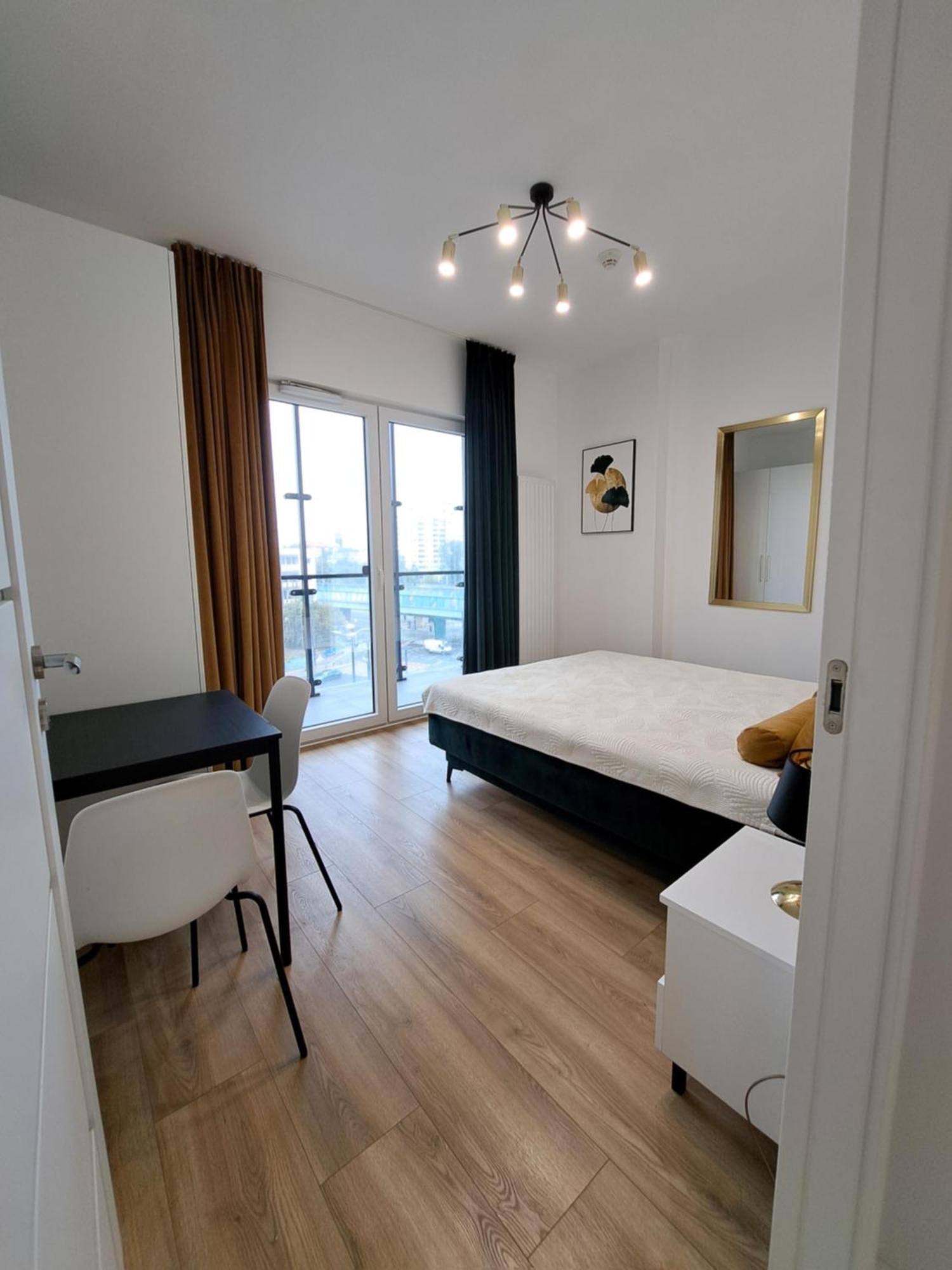 Apartamenty Wola Tower Varşova Dış mekan fotoğraf